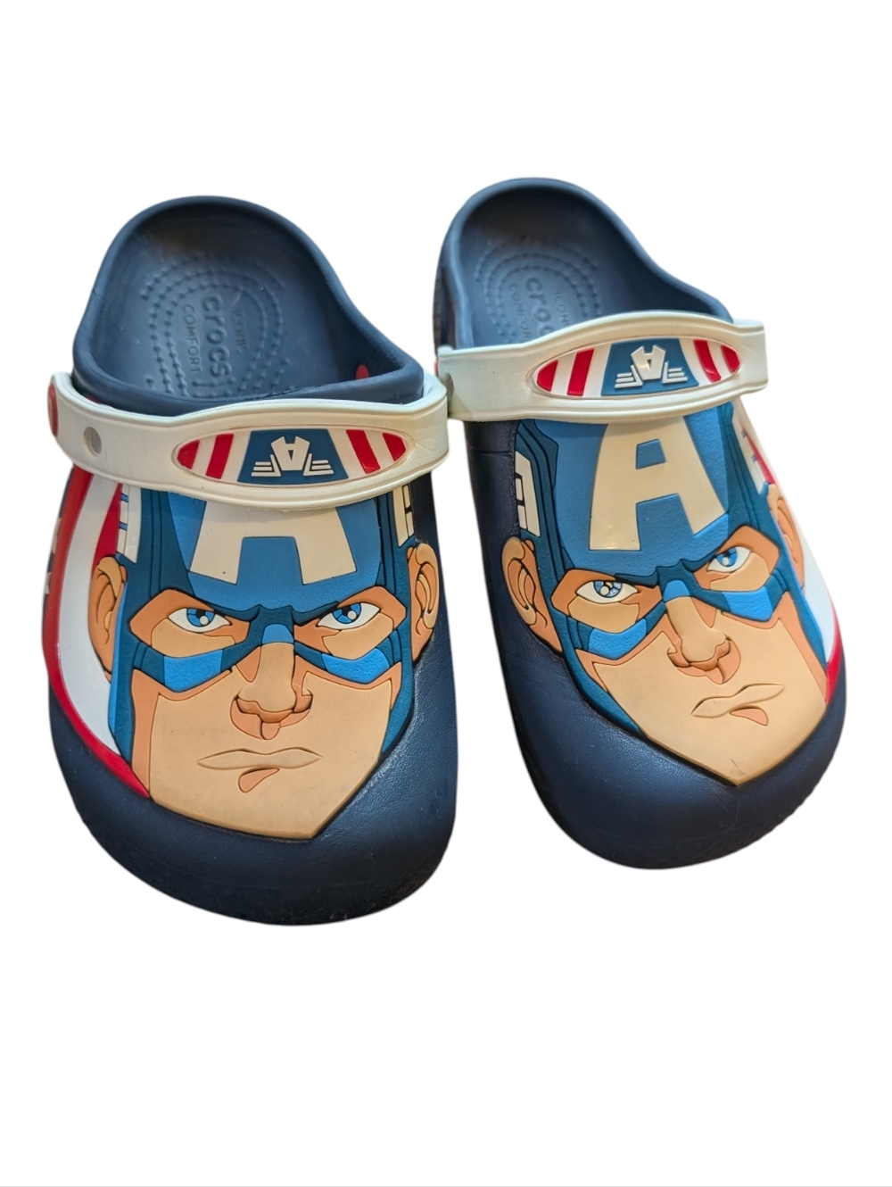 Marvel’s Captain America Crocs Kids Size 2‎ Youth